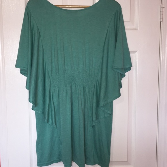 Tunic length Plus Size Blouse - Picture 3 of 7